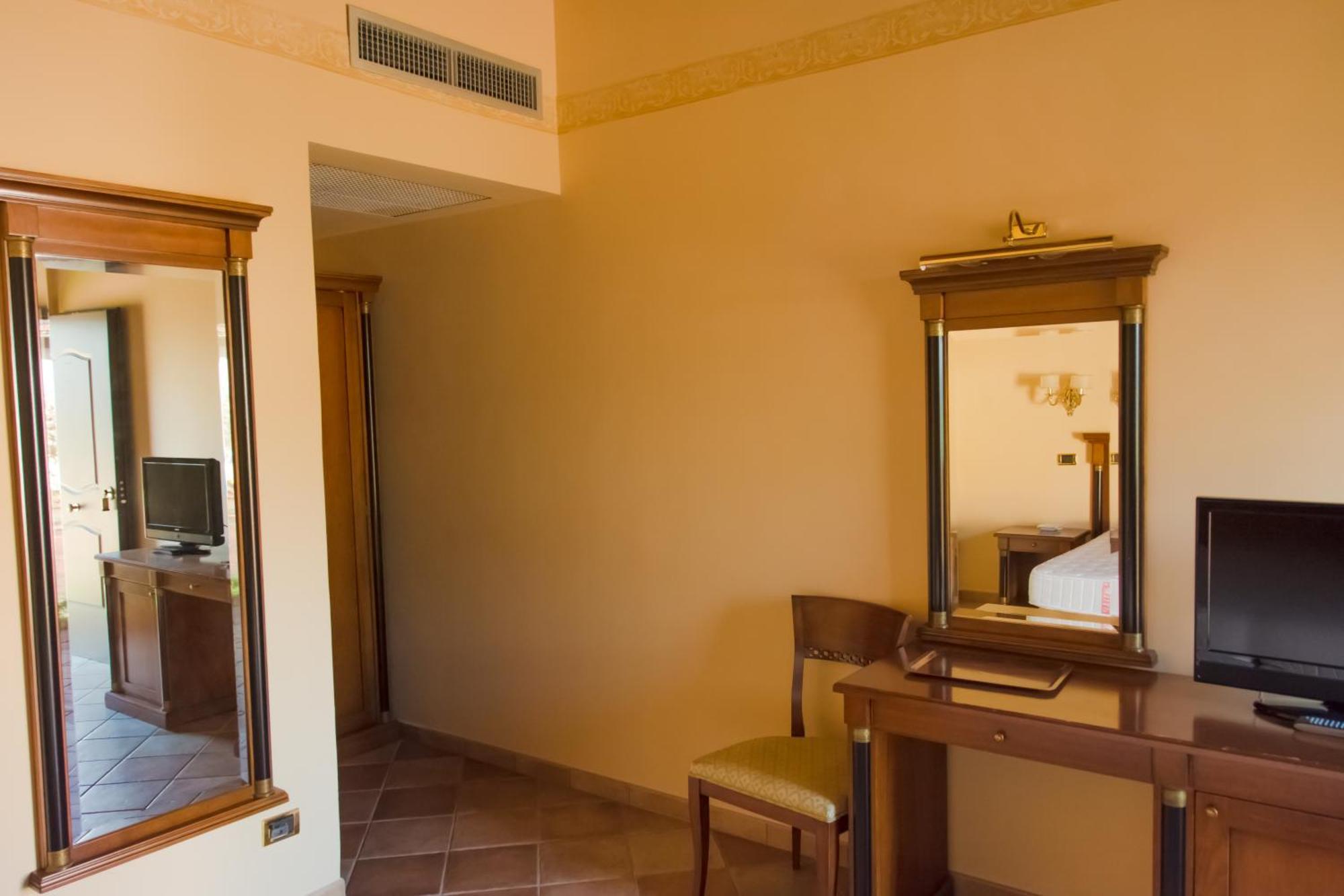 Hotel Quadrifoglio Roma Eur Dış mekan fotoğraf