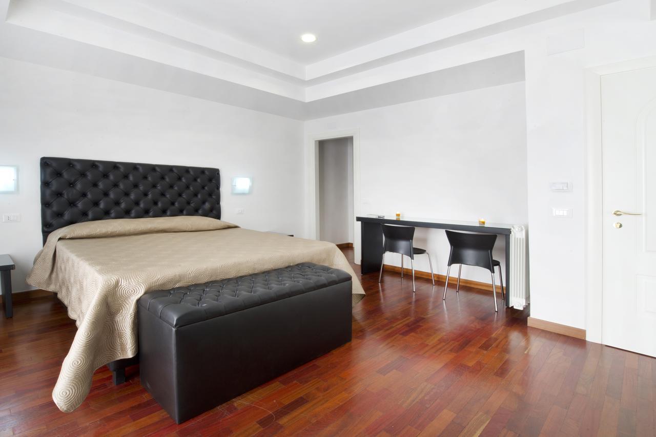 Hotel Quadrifoglio Roma Eur Dış mekan fotoğraf