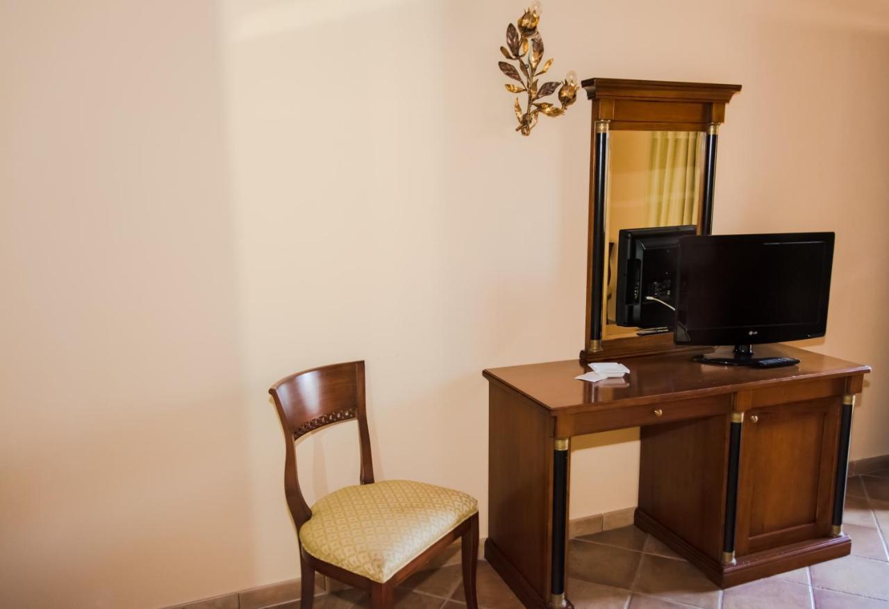 Hotel Quadrifoglio Roma Eur Dış mekan fotoğraf