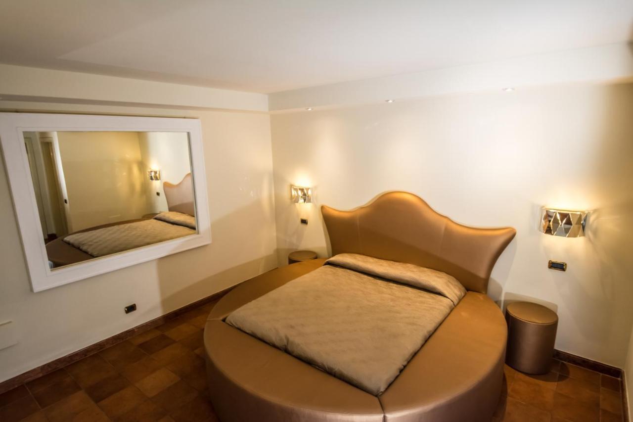 Hotel Quadrifoglio Roma Eur Oda fotoğraf